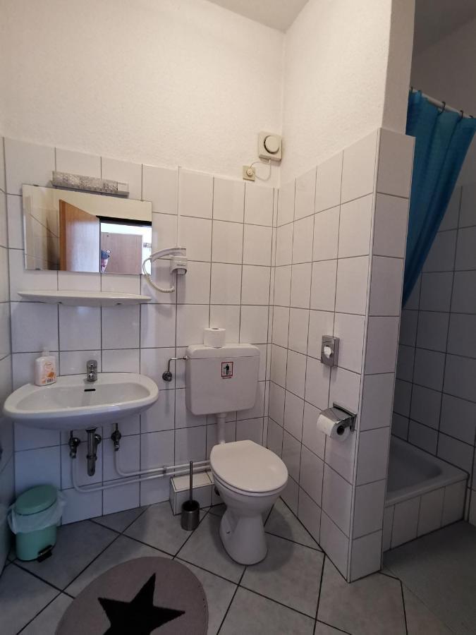 Hotel-Pension Zum Hirsch Хаттерсхайм Экстерьер фото