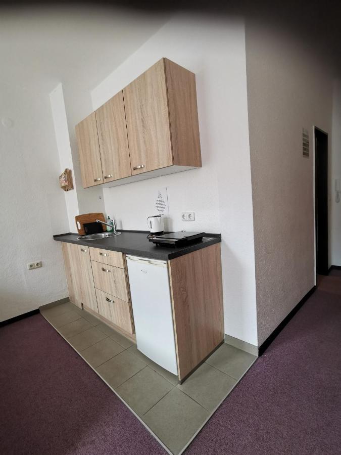 Hotel-Pension Zum Hirsch Хаттерсхайм Экстерьер фото