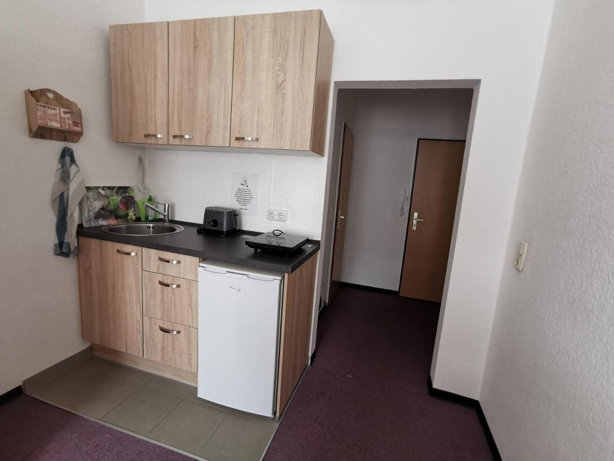 Hotel-Pension Zum Hirsch Хаттерсхайм Экстерьер фото