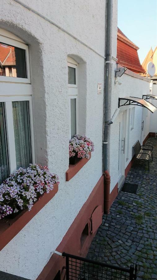 Hotel-Pension Zum Hirsch Хаттерсхайм Экстерьер фото